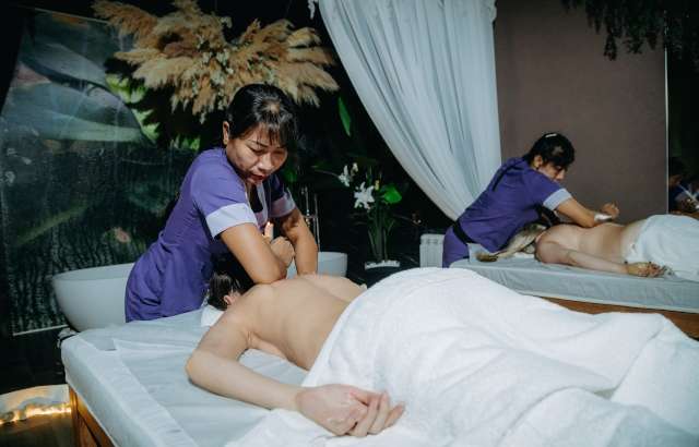 Массаж шейно-воротниковой зоны / тонус спины